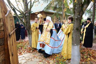 Глава Калужской митрополии совершил освящение часовни в честь преподобного Тихона Калужского